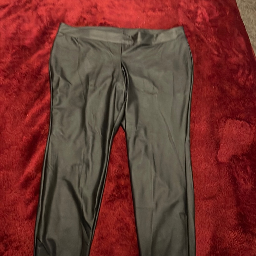 Black pleather leggings never worn